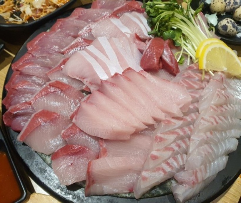 대방어회 (겨울 계절 메뉴)